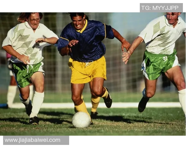 墨西哥足球历届球星回顾与辉煌成就分析