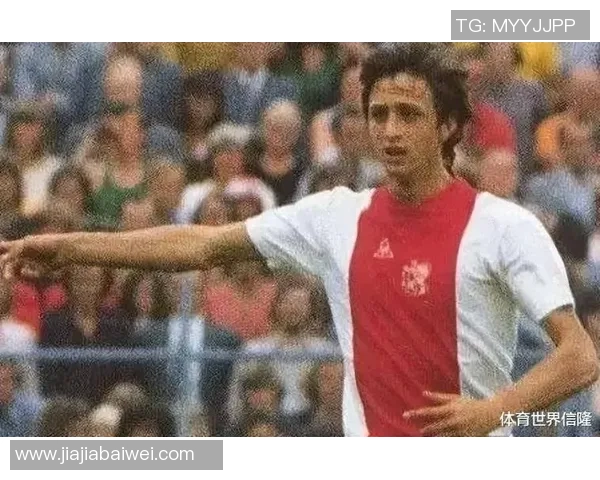 十大球风偏软的足球球星盘点：从技术流到艺术家，他们如何征服球迷心？